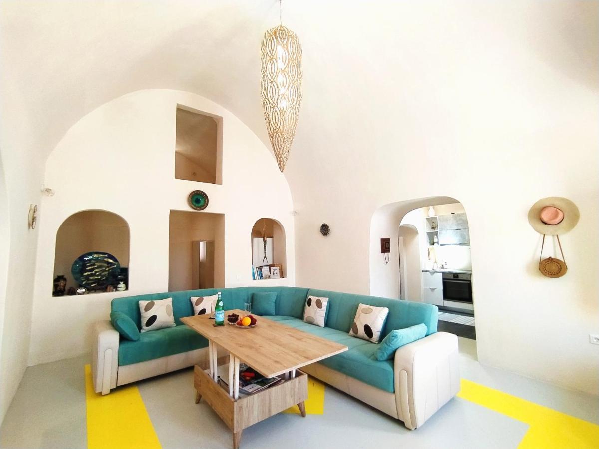 Dream Home- Santorini Cave House Karterados  Extérieur photo
